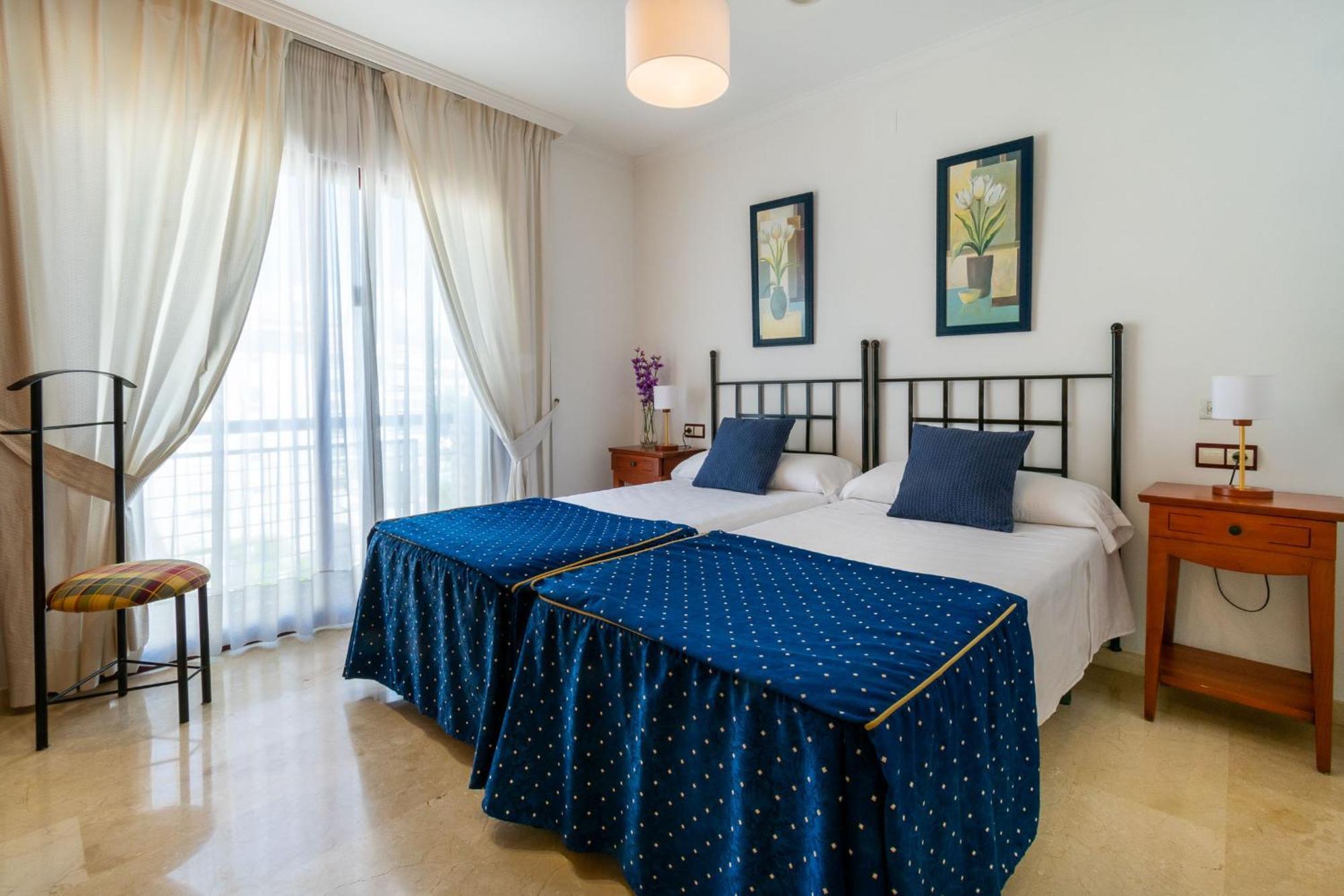 Albir Confort - Avenida 1 Dorm El Albir