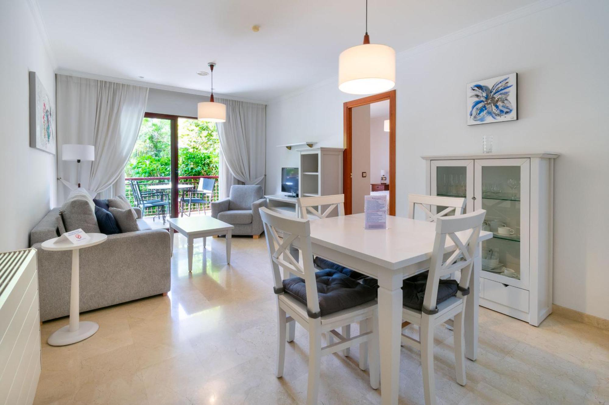 Albir Confort - Avenida 1 Dorm El Albir